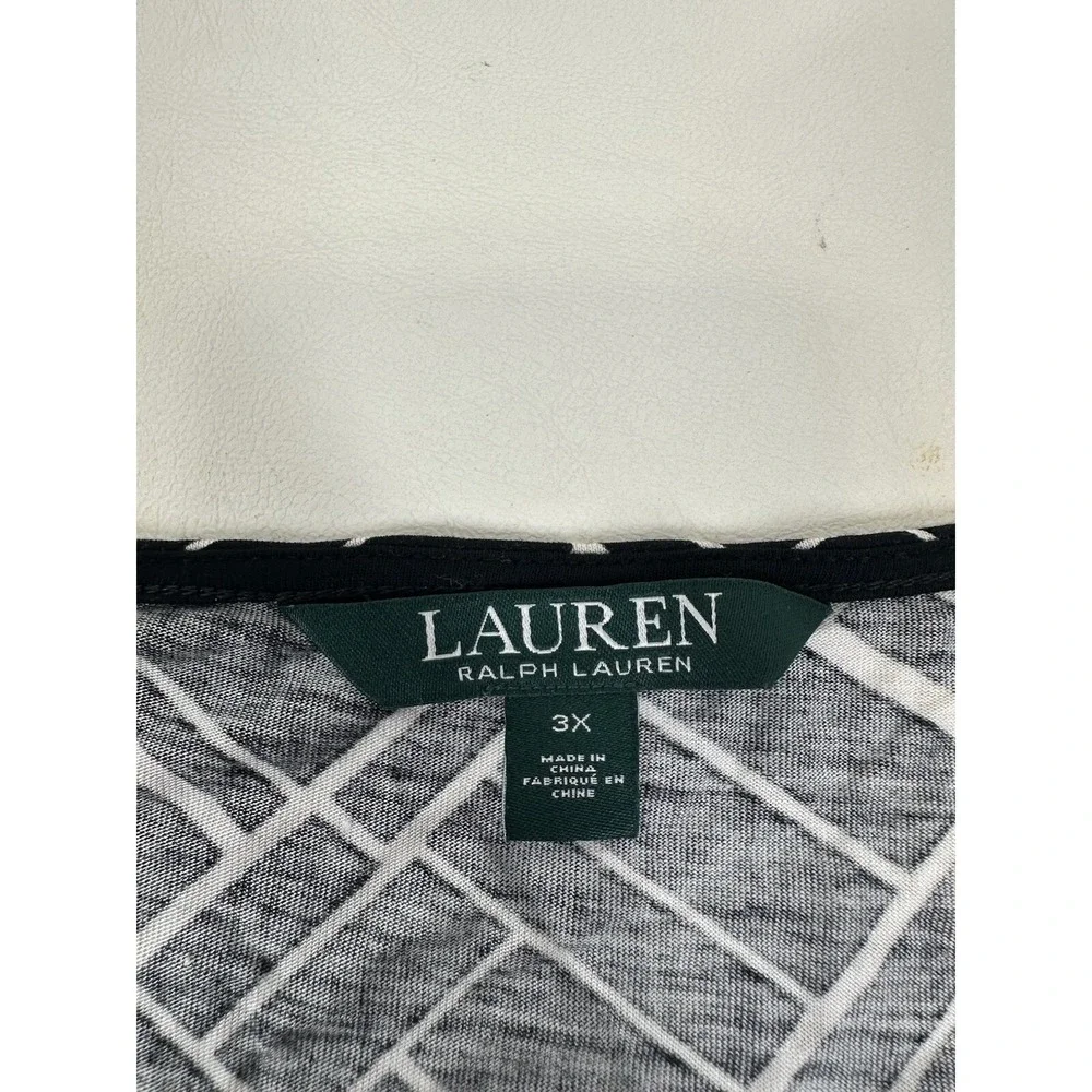 Lauren Ralph Lauren Women's V Neck Cold‎ Shoulder Shirt Size 3X Geometric